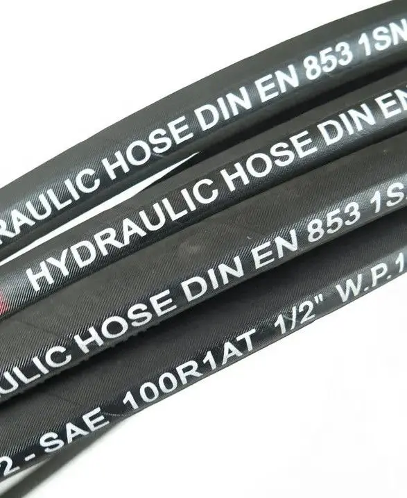                     Crimping Machine Hydraulic Hose En853 1sn with Black Oil Outer Layer and Oil Resistant Inner Layer                